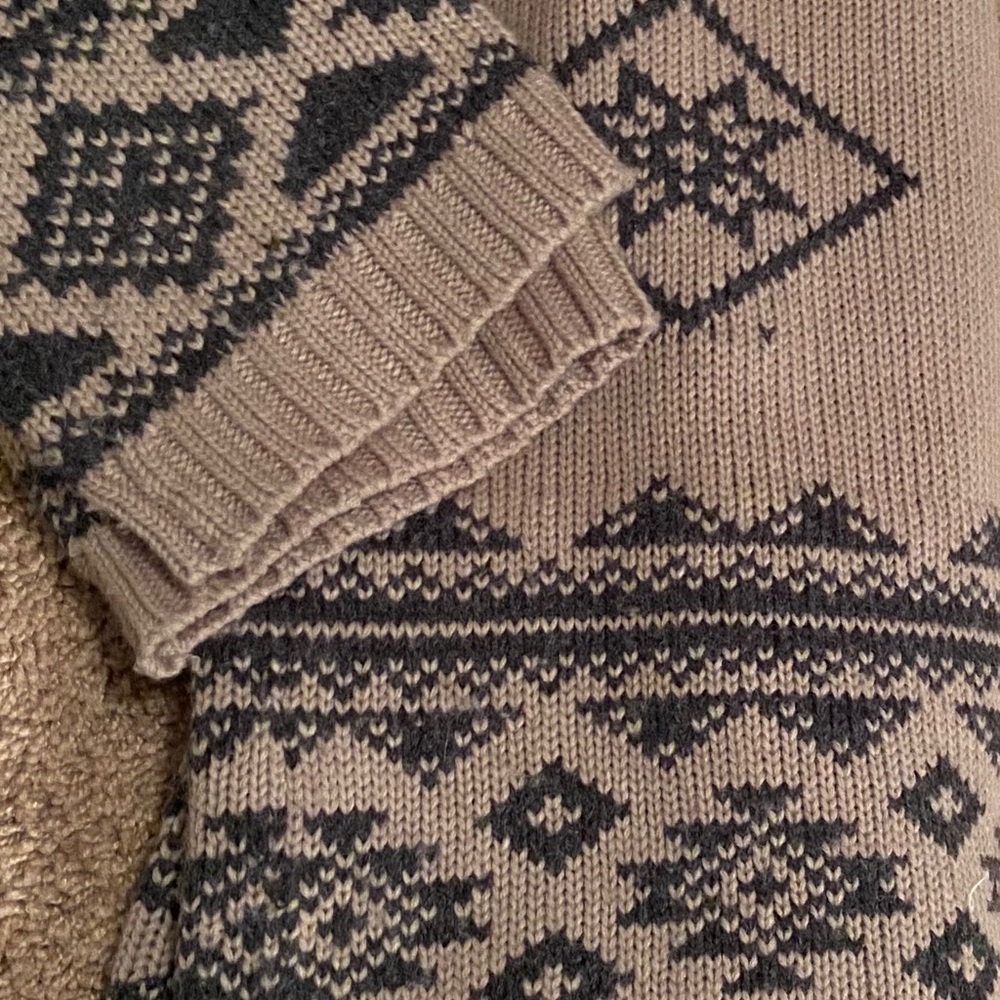 Cardigan - Picture 10 of 11